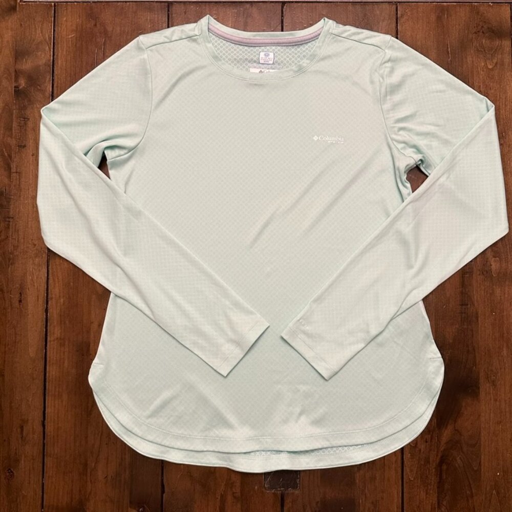 Columbia PFG Women's Sun / Fisihing Shirt - Small`